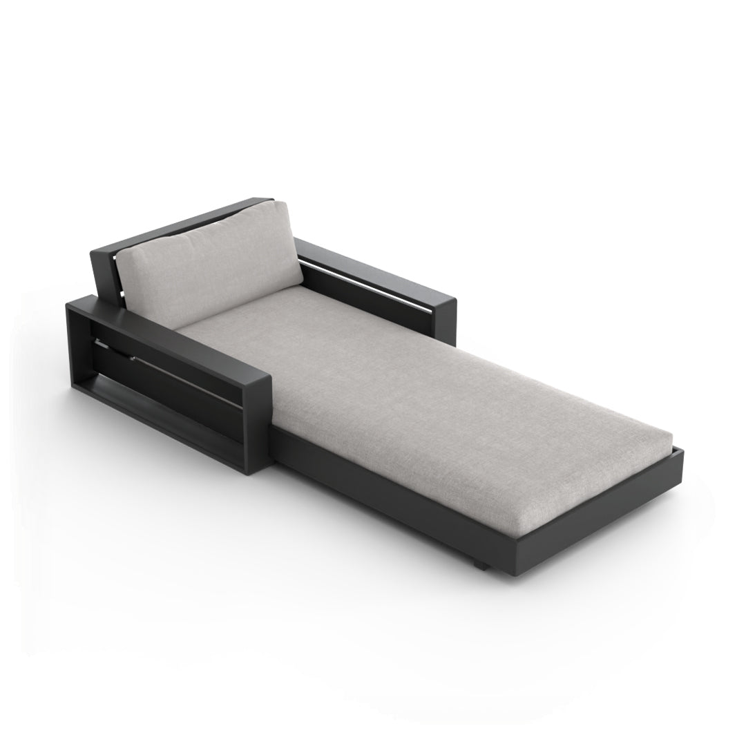 The FYRST Low Lounger