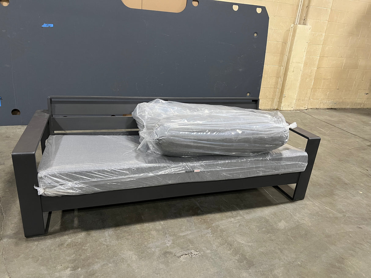 True North Sofa - 2026-86